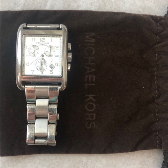 Watch - Picture 3 of 5